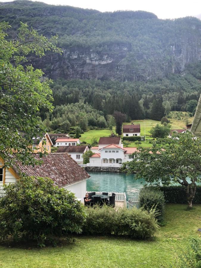 Stryn - House By The River Exterior photo